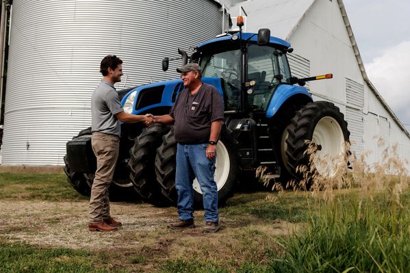 All of your farm marketing and risk management needs in one place at Advance Trading All of your farm marketing and risk management needs in one place at Advance Trading